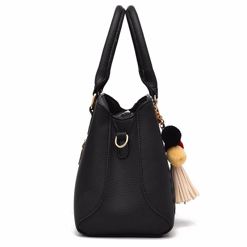 Luxury Crossbody Handbags for Women – Elegant & Stylish