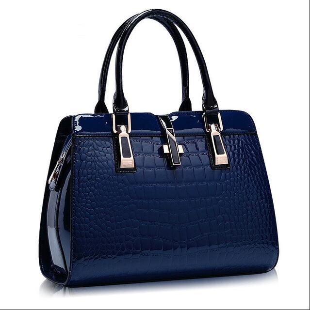 Luxury Messenger & Tote Bags – Casual Women’s Fashion