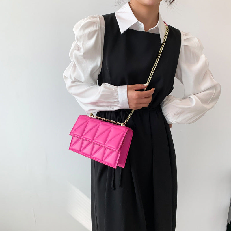 Small Square Chain Crossbody Bag – Stylish Compact Carry