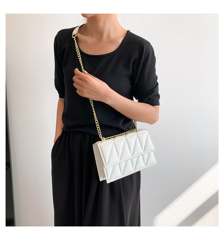 Small Square Chain Crossbody Bag – Stylish Compact Carry